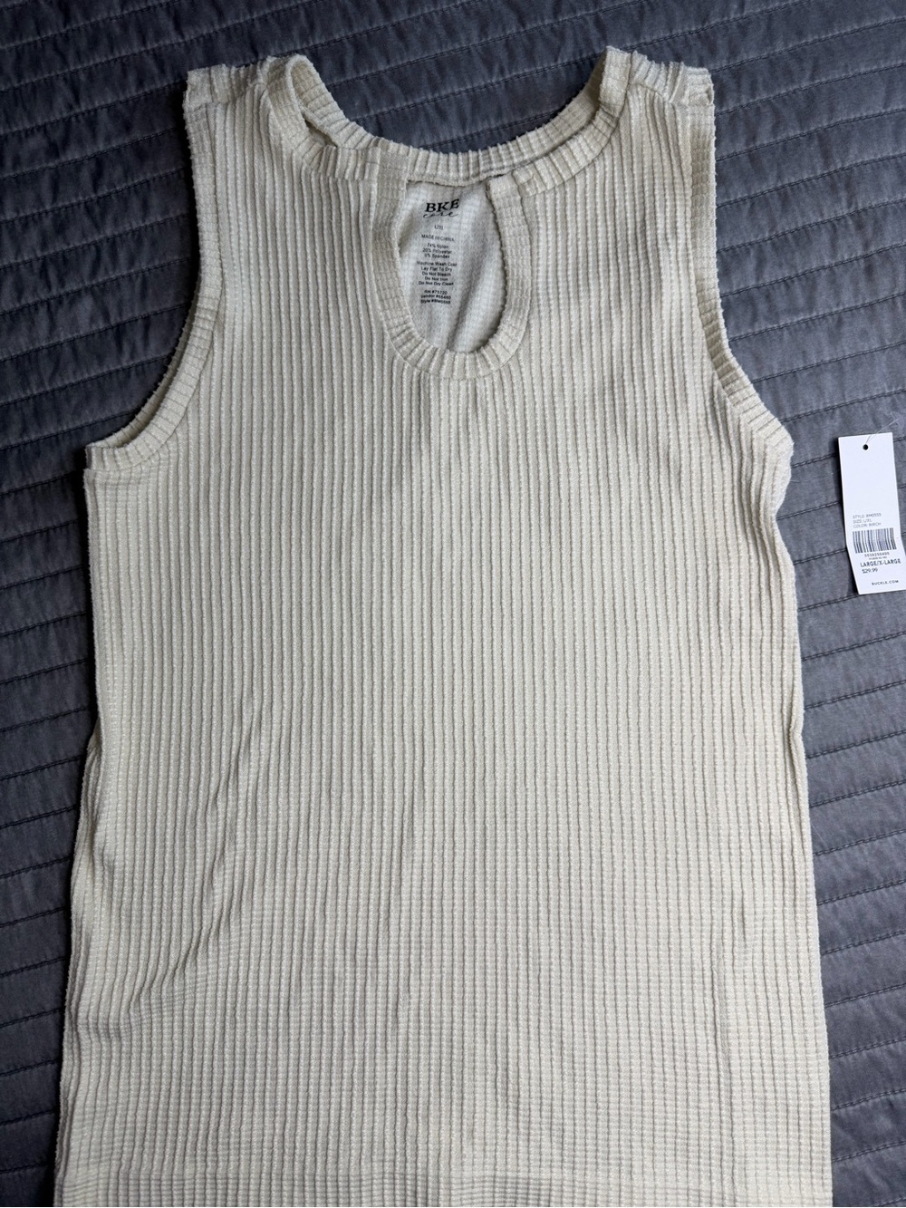 BKE Women's Cream Ribbed Keyhole Tank L/XL